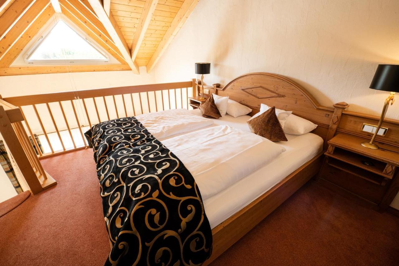 Hotel Weisser Bär 4*